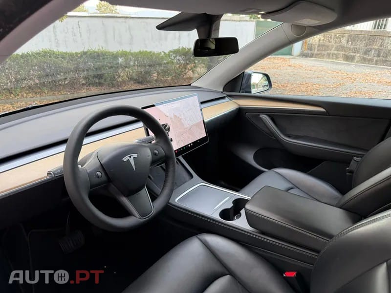 Tesla Model Y Long Range Tração Integral
