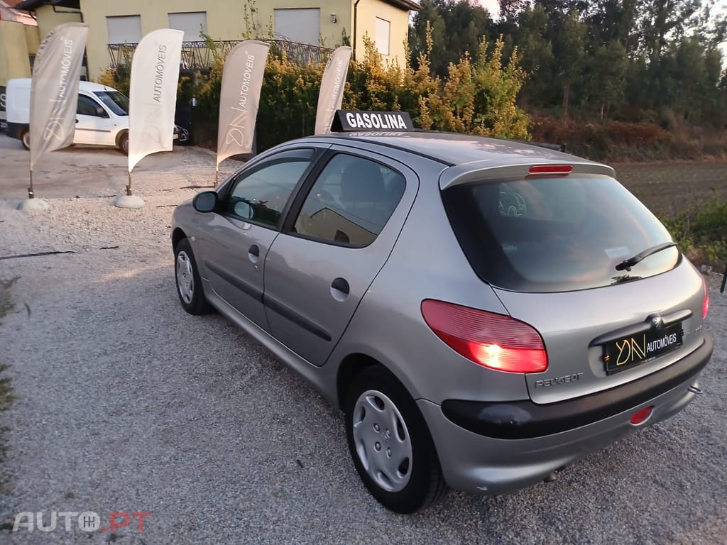 Peugeot 206 1.1 Apenas 80.000Kms!