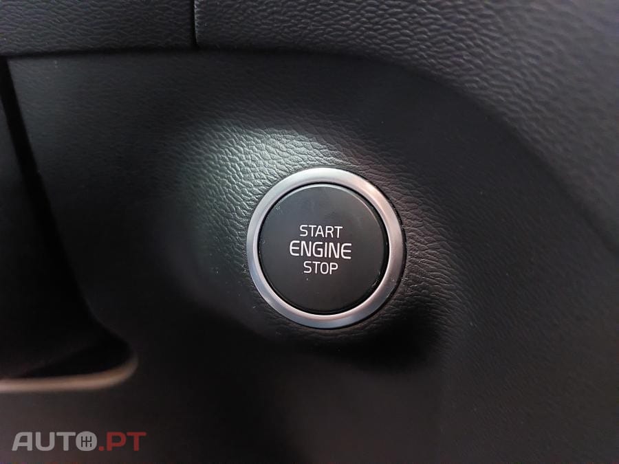 Volvo XC40 1.5 T5 PHEV R-Design Expression