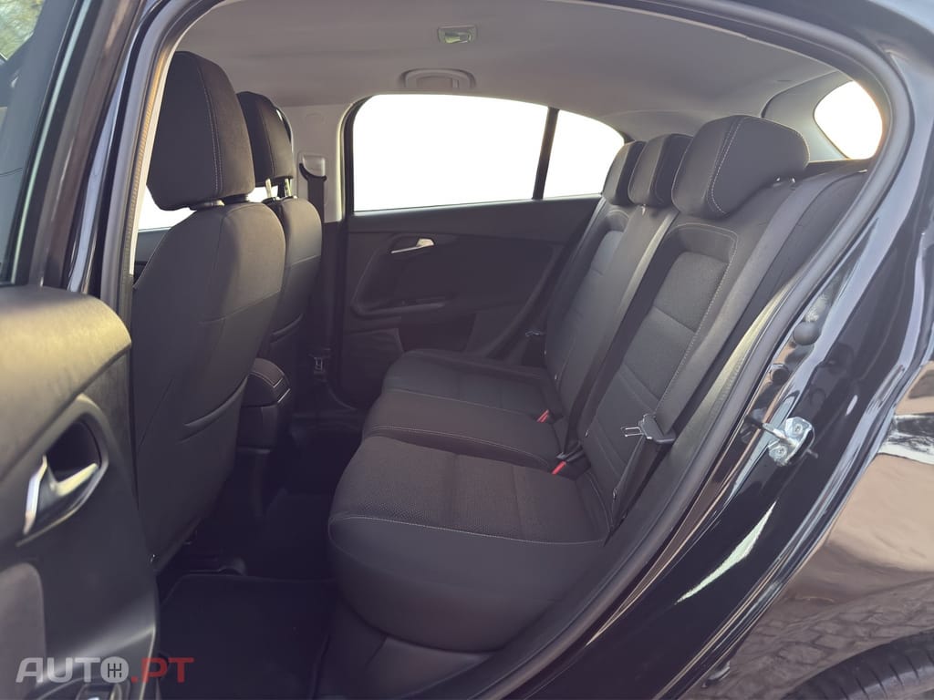 Fiat Tipo 1.6 M-Jet Lounge