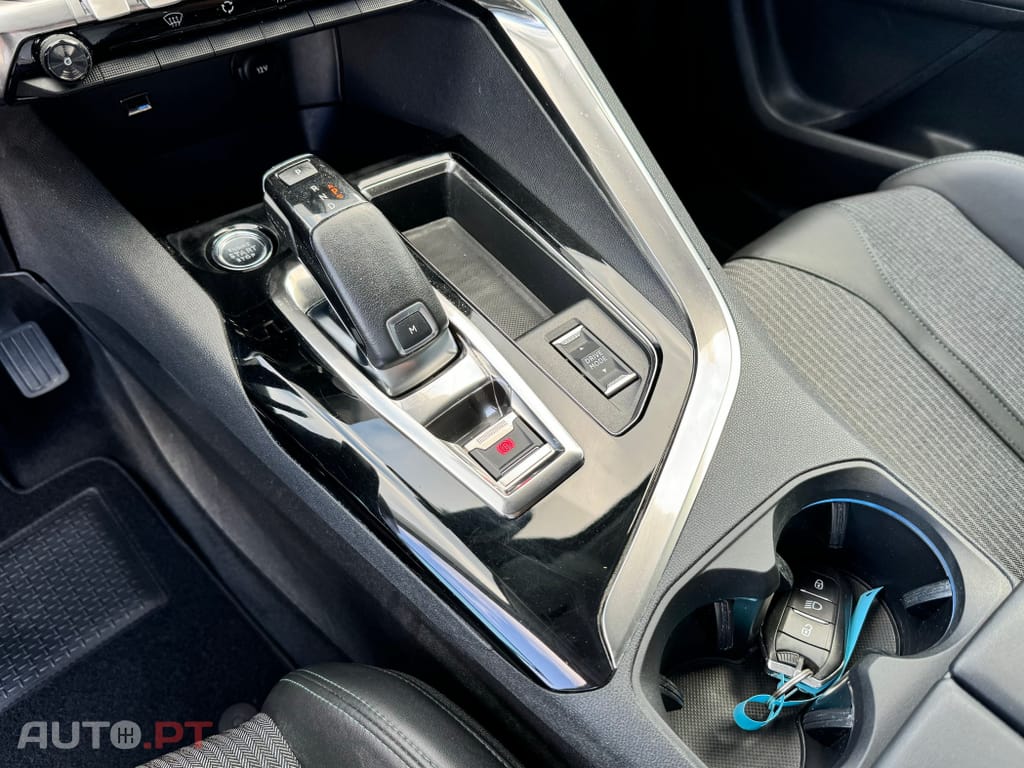 Peugeot 3008 1.5 BlueHDi Allure Pack EAT8