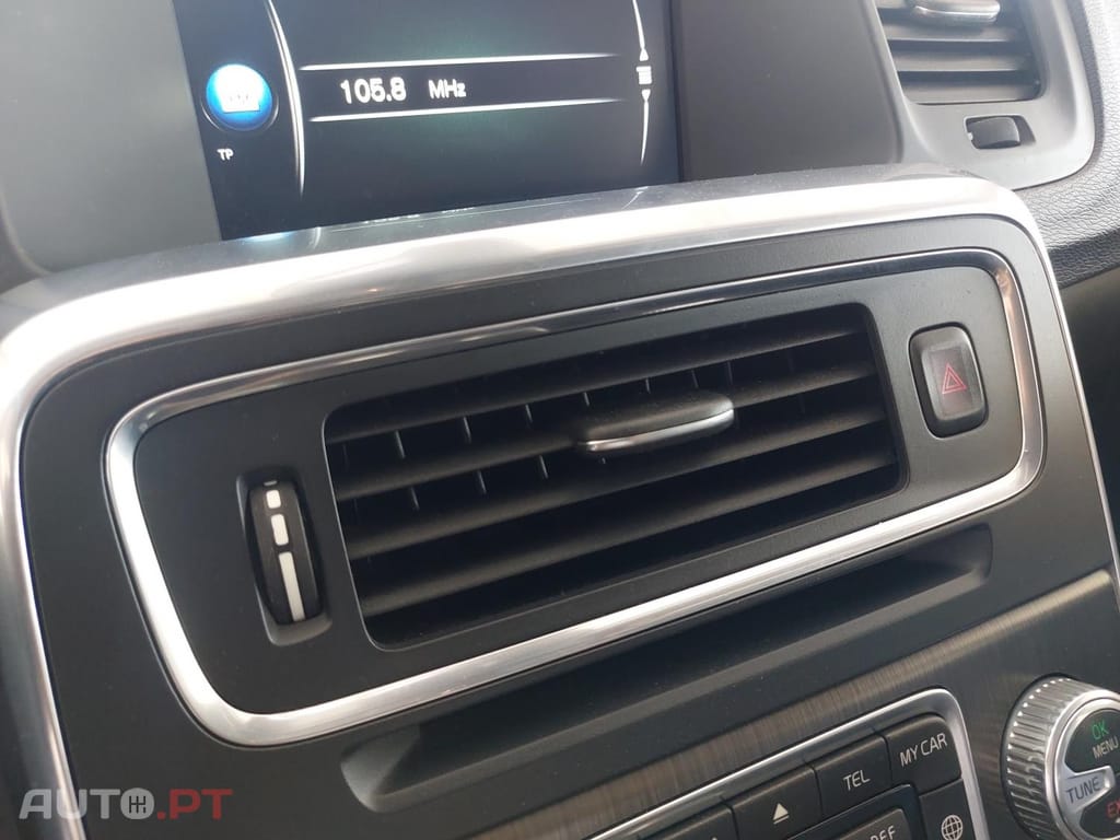 Volvo V60 2.0 D2 Momentum