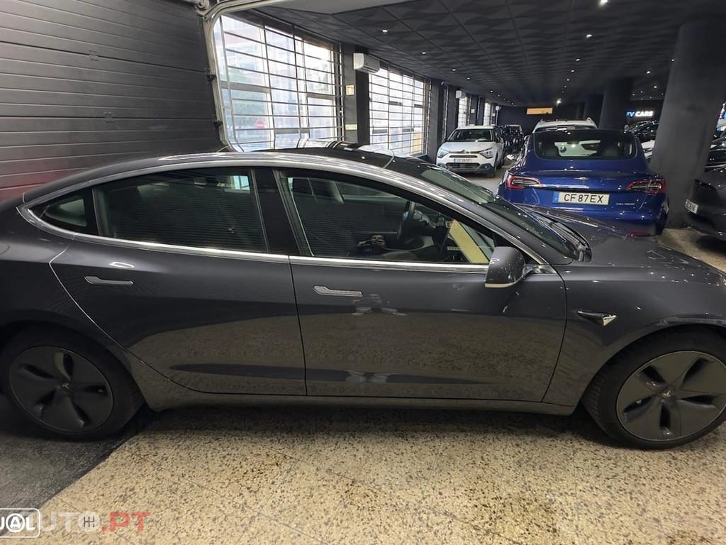 Tesla Model 3 Standard Range Plus RWD