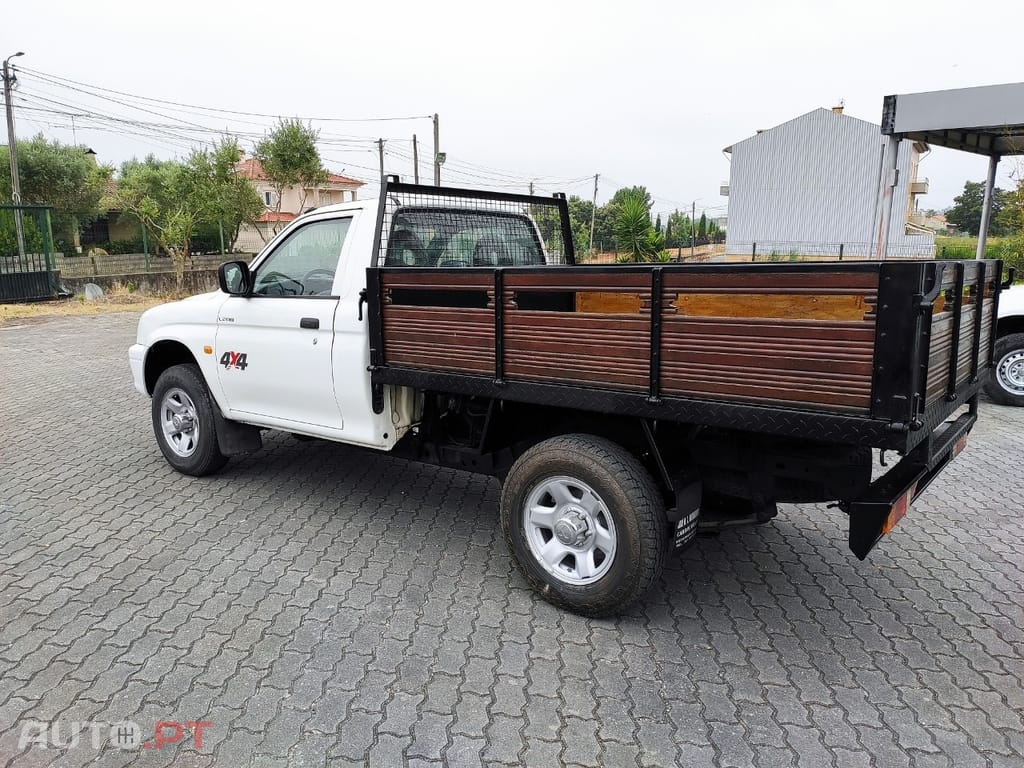 Mitsubishi L200 2.5TDI 4X4