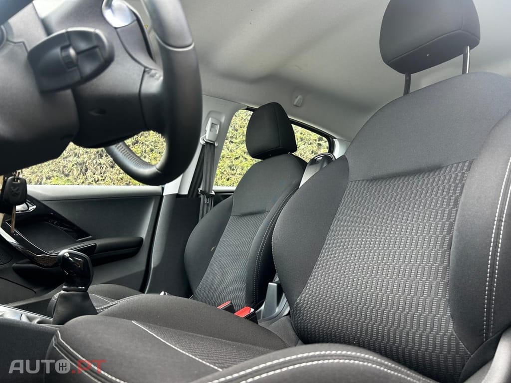 Peugeot 208 1.2 PureTech Active