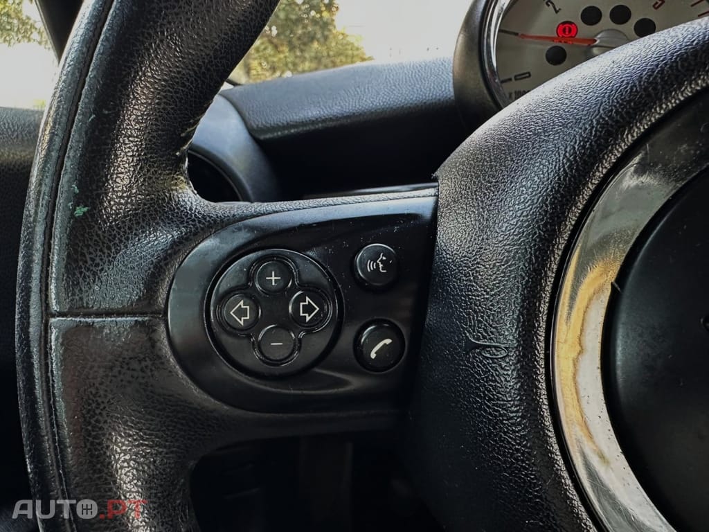 MINI Cooper Cooper D