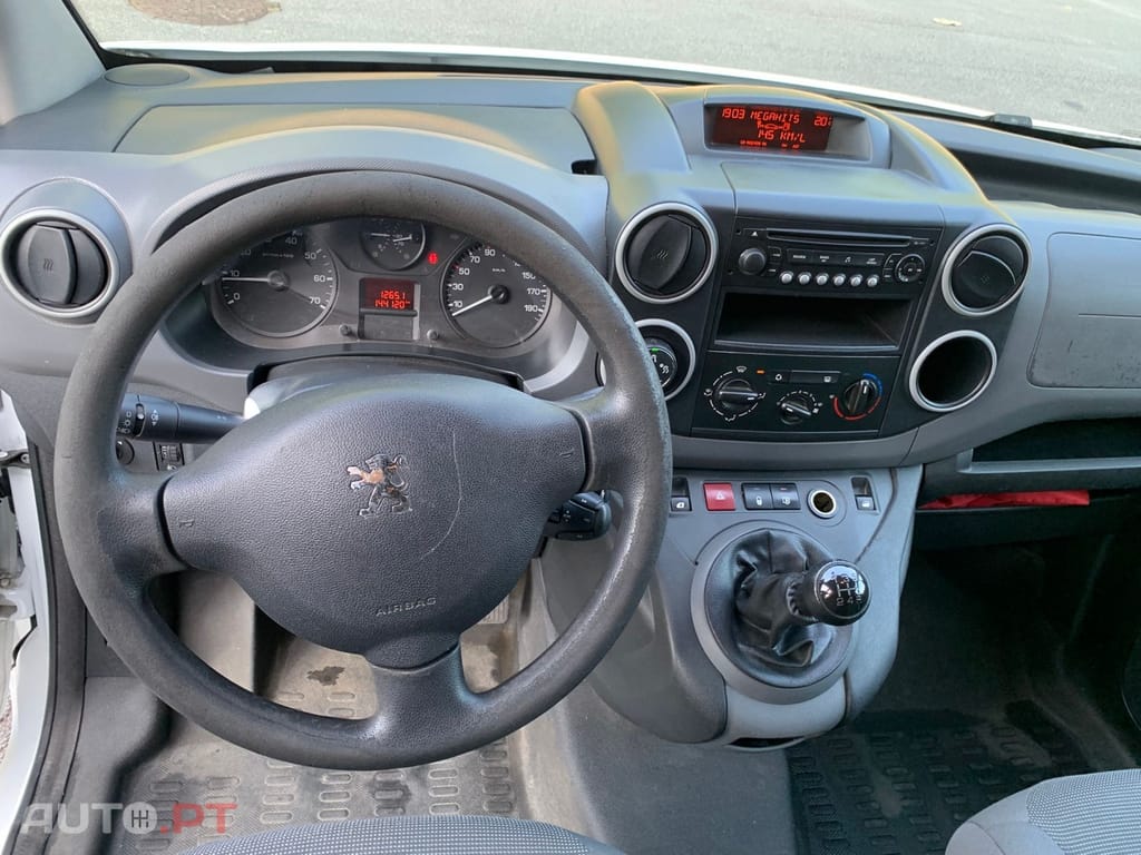Peugeot Partner 1.5 BlueHDi Asphalt Standard