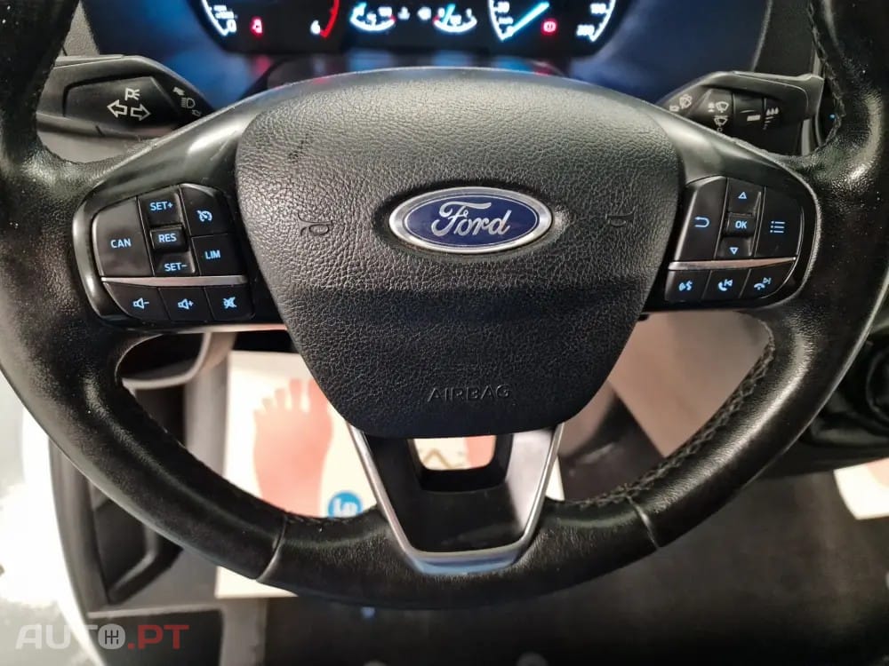 Ford Transit Custom 310L1 2.0 TDCi H1-Tecto Baixo Trend