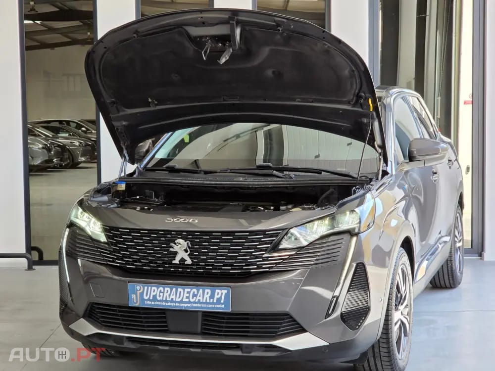 Peugeot 3008 1.6 Hybrid Allure e-EAT8