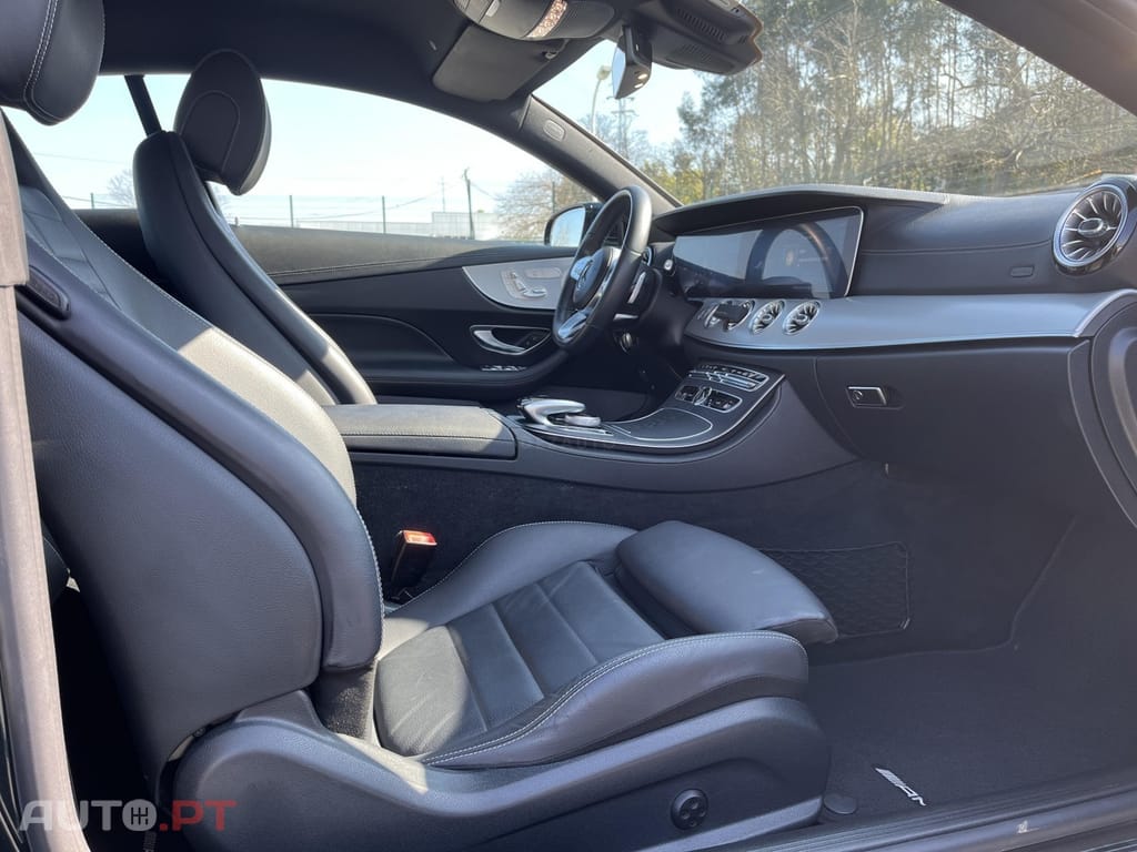 Mercedes-Benz E 300 Coupé