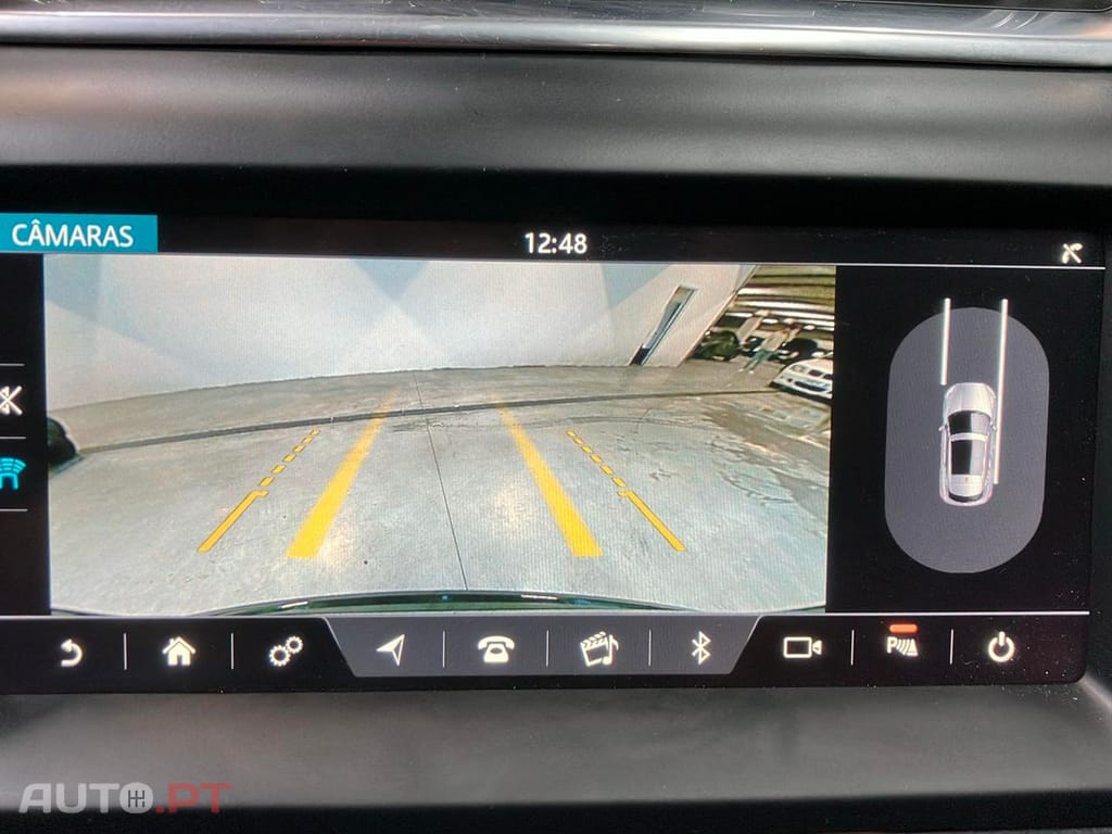 Jaguar E-Pace 2.0 i4D R-Dynamic — fotografia 13