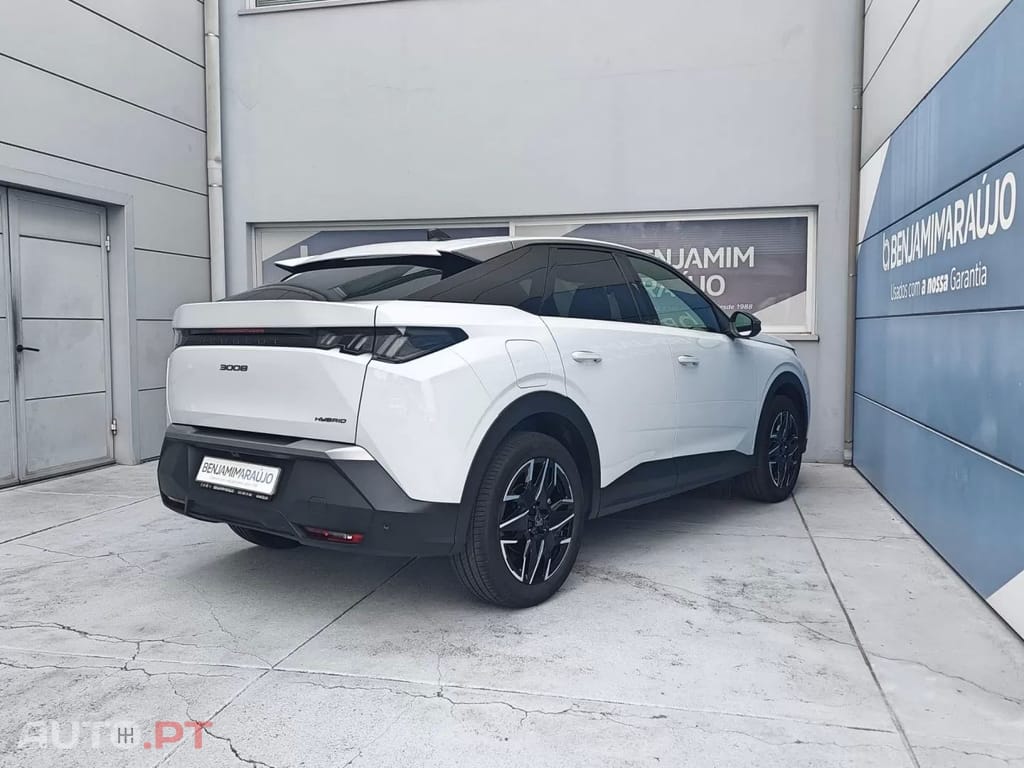 Peugeot 3008 1.2 Hybrid Allure Pack e-DCS6
