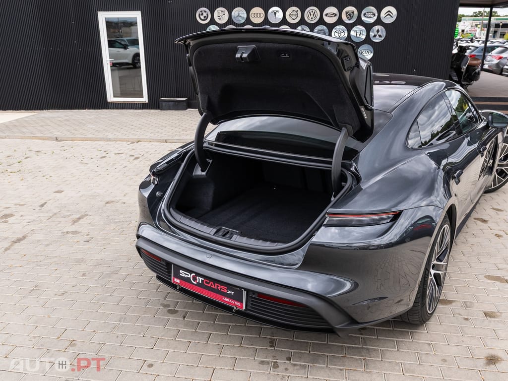 Porsche Taycan Bateria Performance Plus