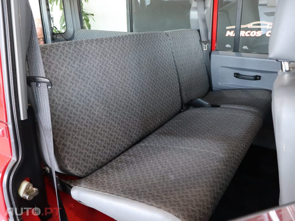 Land Rover Defender 110 2.5 TD5 Metal Top
