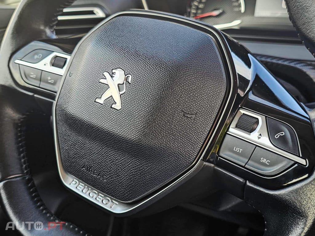 Peugeot 2008 1.2 PureTech Active Pack