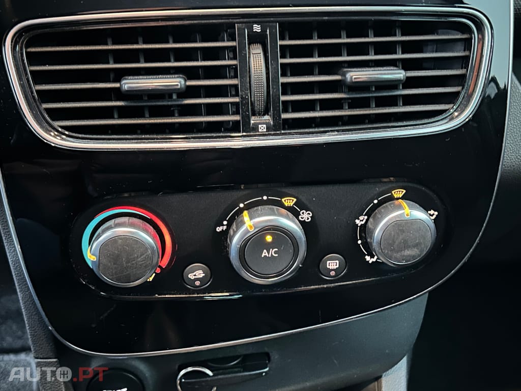 Renault Clio 0.9 TCE LIMITED BI-FUEL