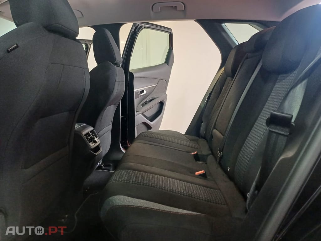 Peugeot 3008 1.2 PureTech Allure EAT8