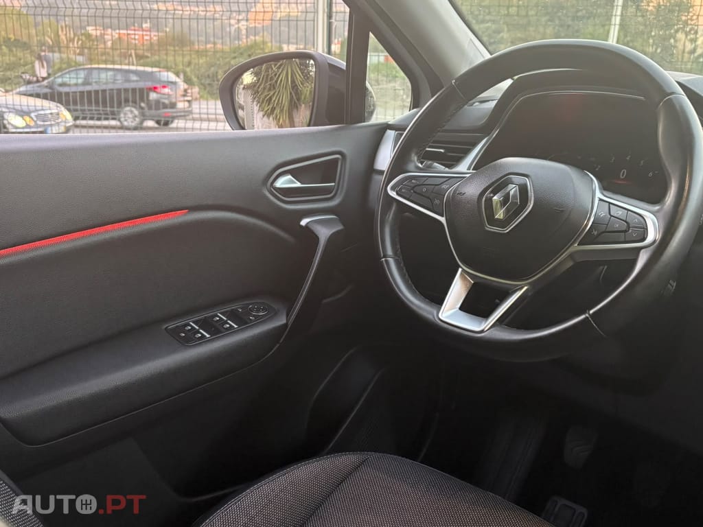 Renault Captur 1.0 tCE Intens