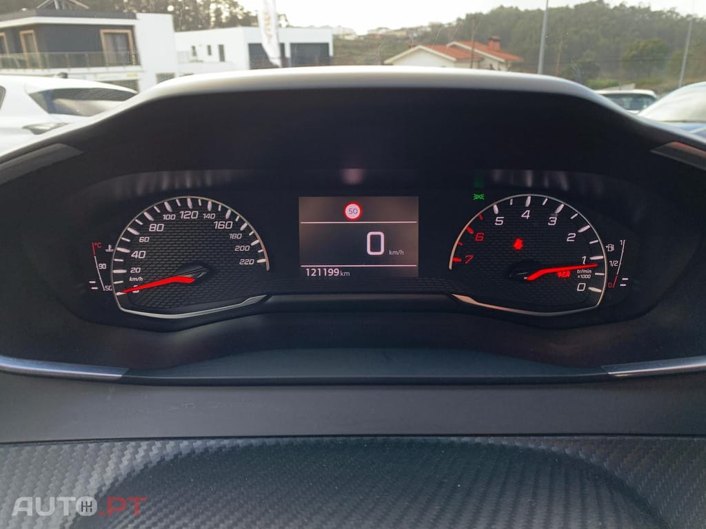 Peugeot 2008 1.5 BlueHDi Active Pack