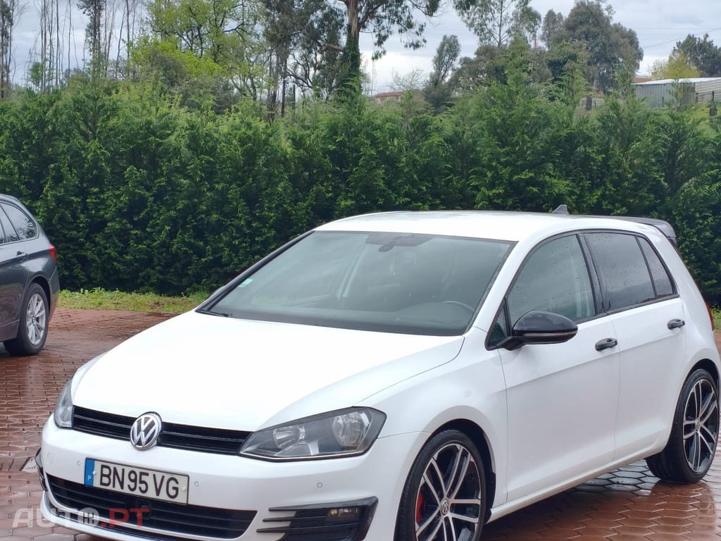 Volkswagen Golf 1.6 TDi Highline