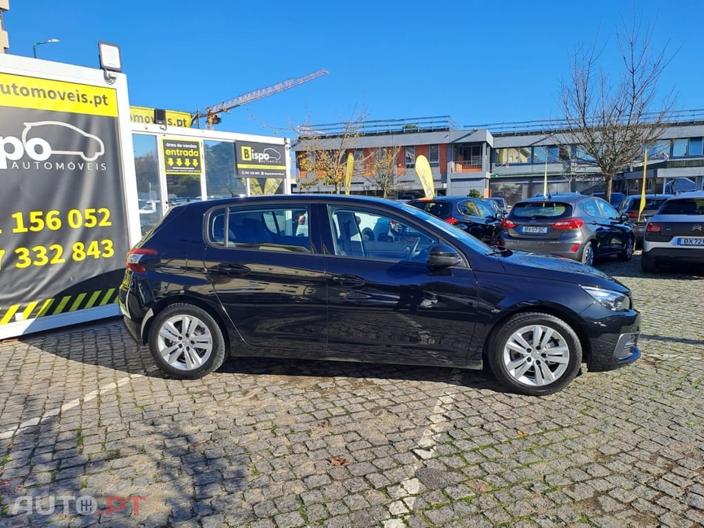 Peugeot 308 PureTech 130 GPF EAT8 Black Edition