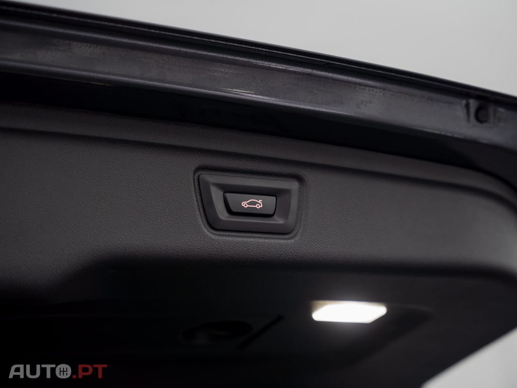 BMW 320 e Corporate Edition Auto