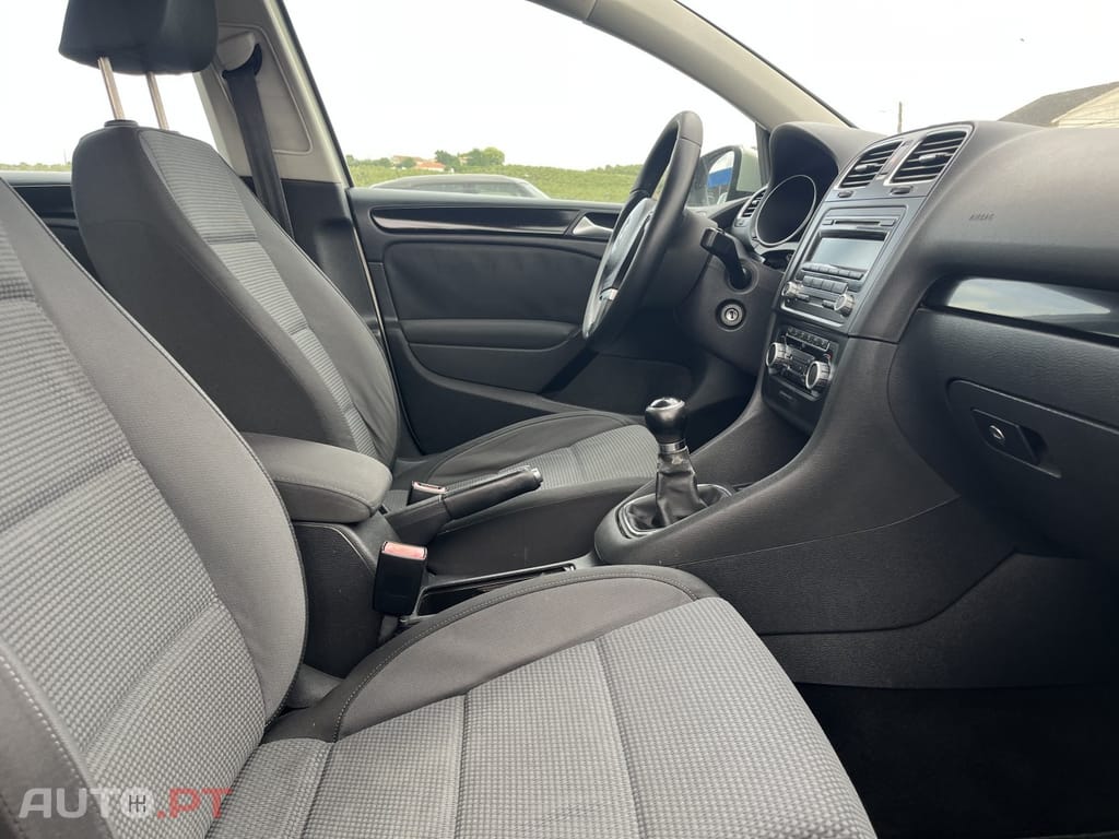 Volkswagen Golf 2.0 TDi Confortline