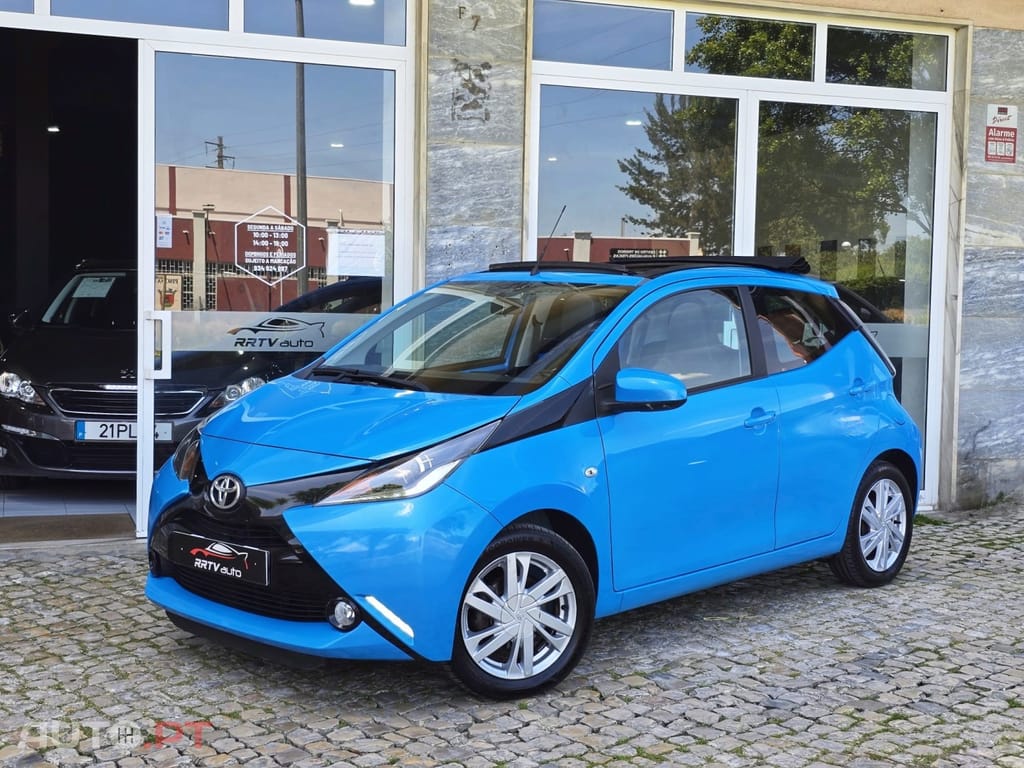 Toyota Aygo 1.0 X-Play Plus