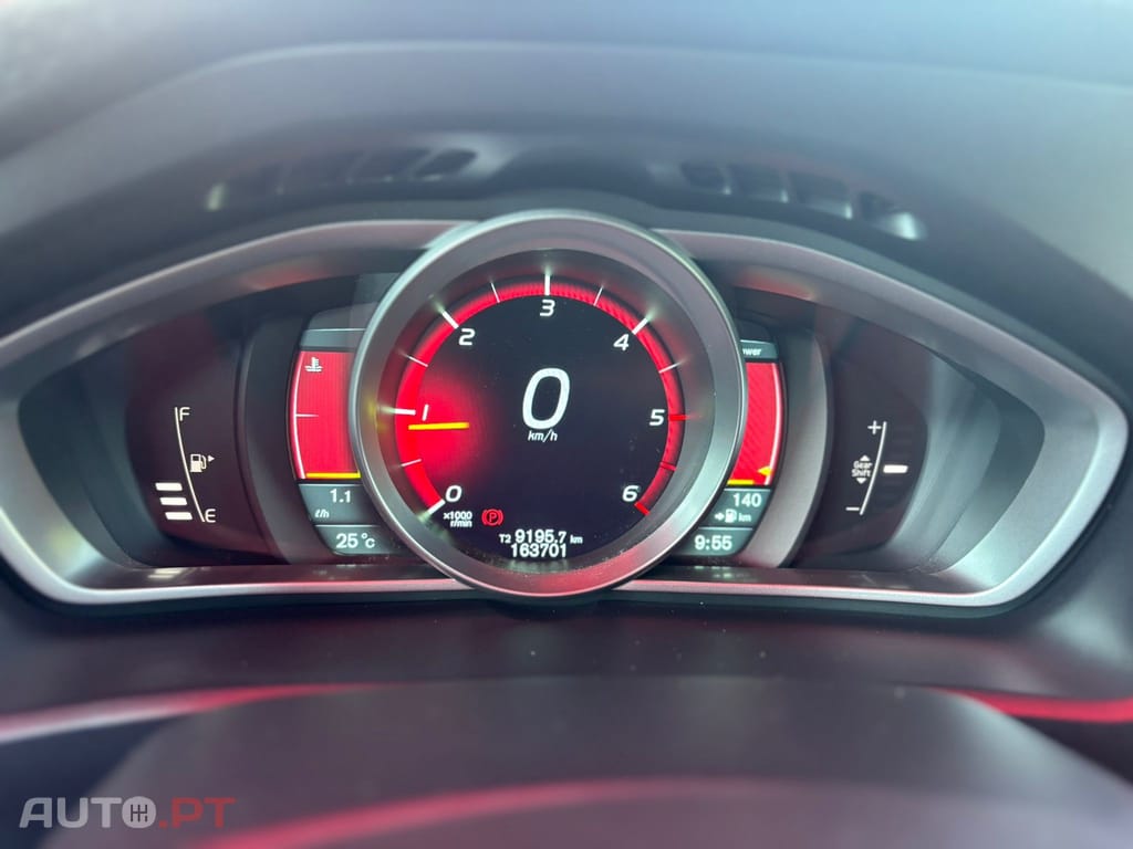 Volvo V40 1.6 D2 R-Design