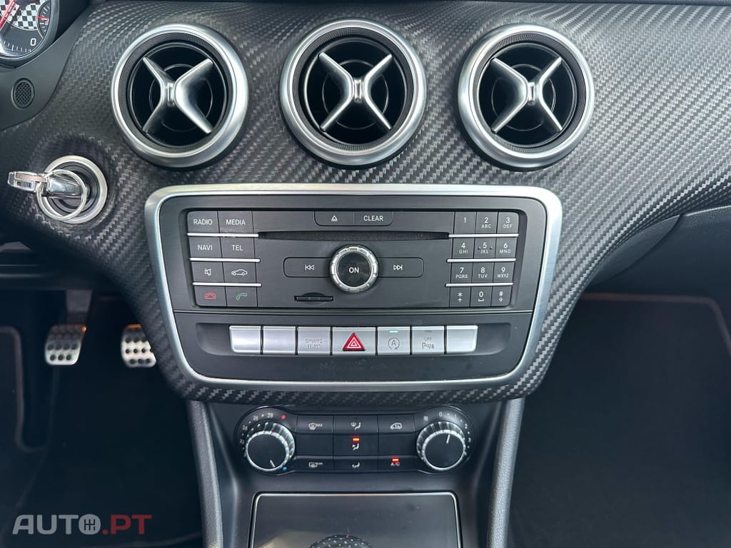 Mercedes-Benz A 180 d AMG Line