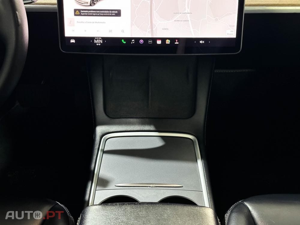 Tesla Model 3 Standard Range Plus RWD — fotografia 22