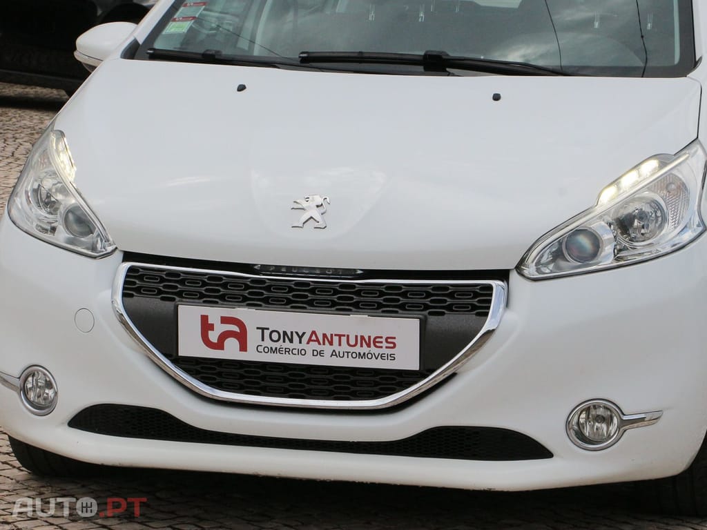 Peugeot 208 1.6 e-HDi Allure 2-Tronic