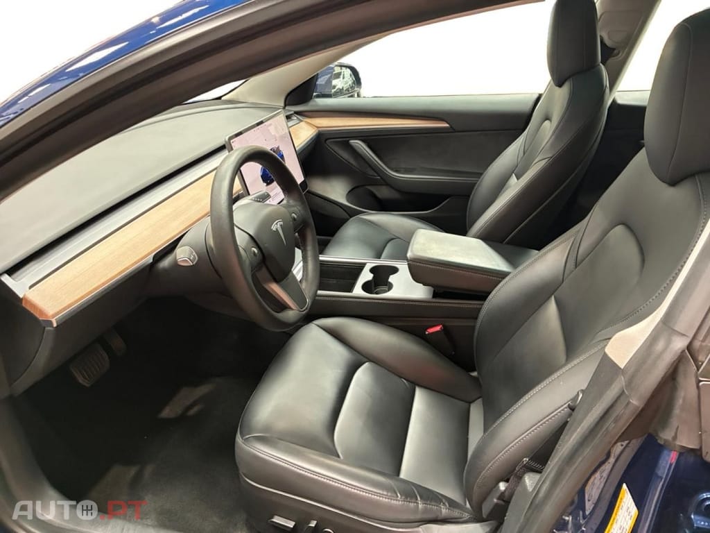 Tesla Model 3 Standard Range Plus RWD