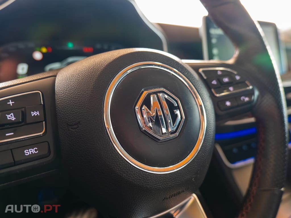MG EHS 1.5 T-GDI Plug-in Hybrid Luxury