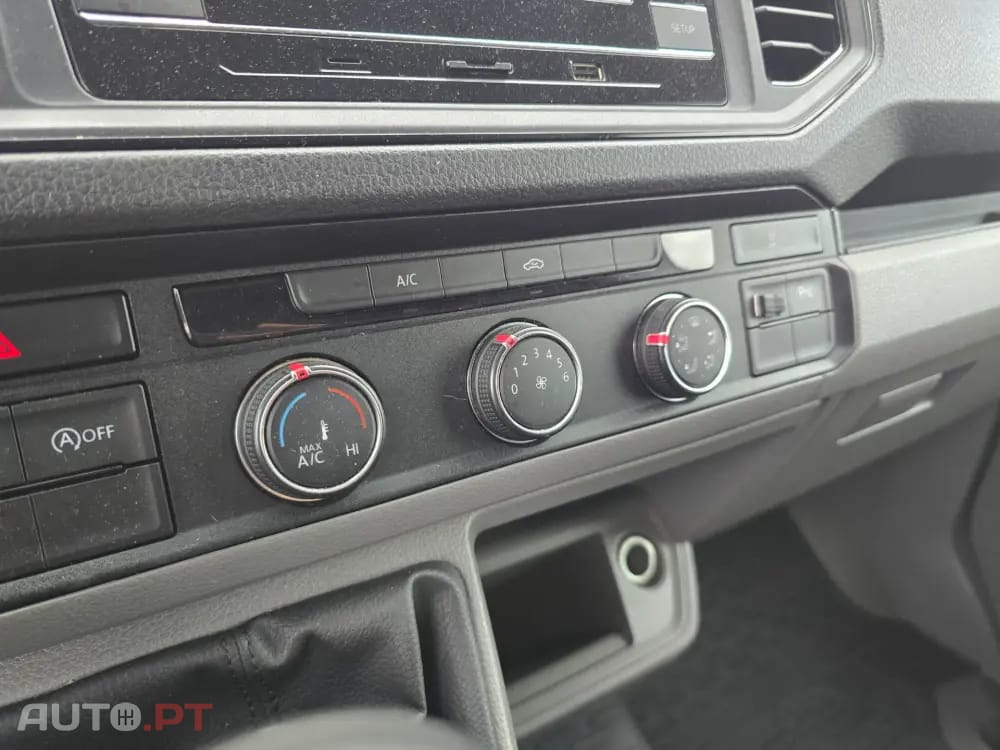 Volkswagen Crafter 35 2.0 TDI L3H3 Médio Tecto Alto