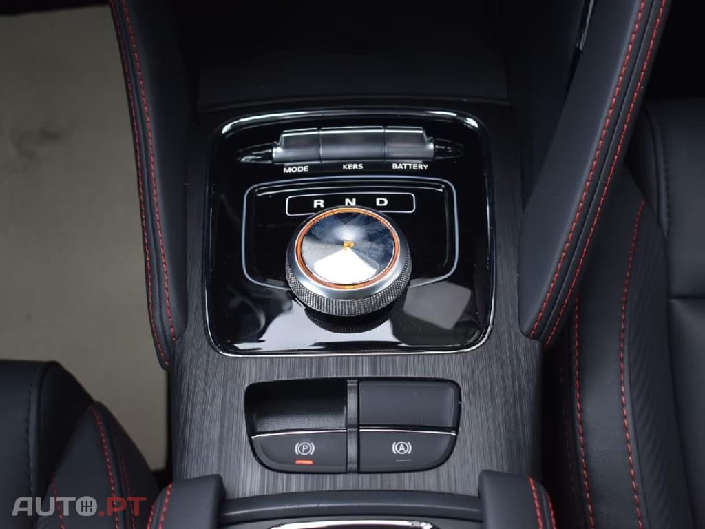 MG ZS Luxury I.V.A DEDUTIVEL