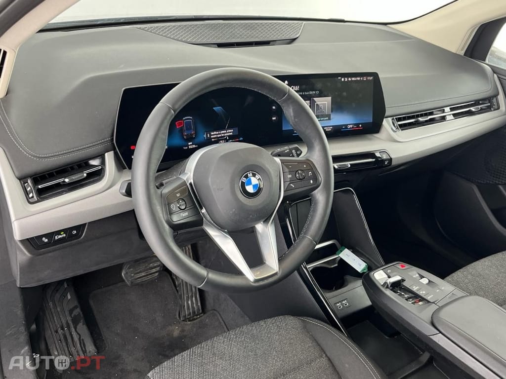 BMW 218 i Auto