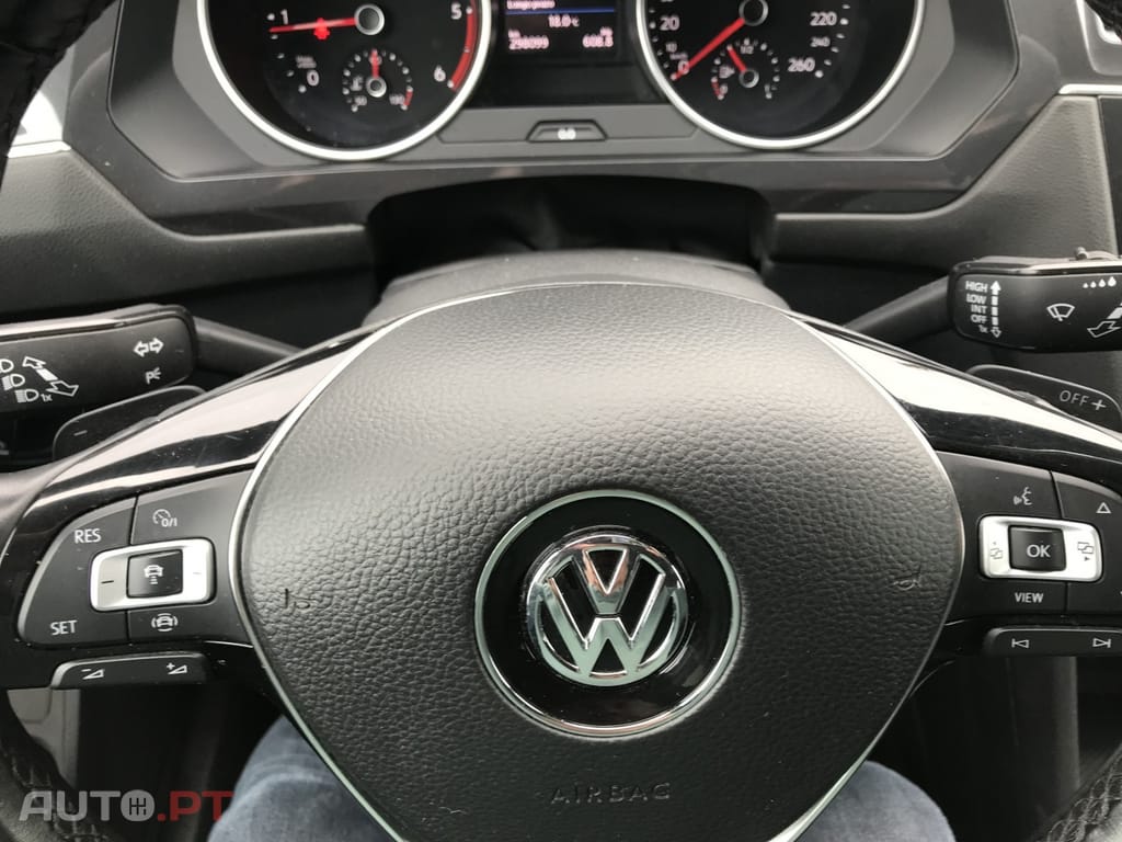 Volkswagen Tiguan 2.0 TDI Highline DSG