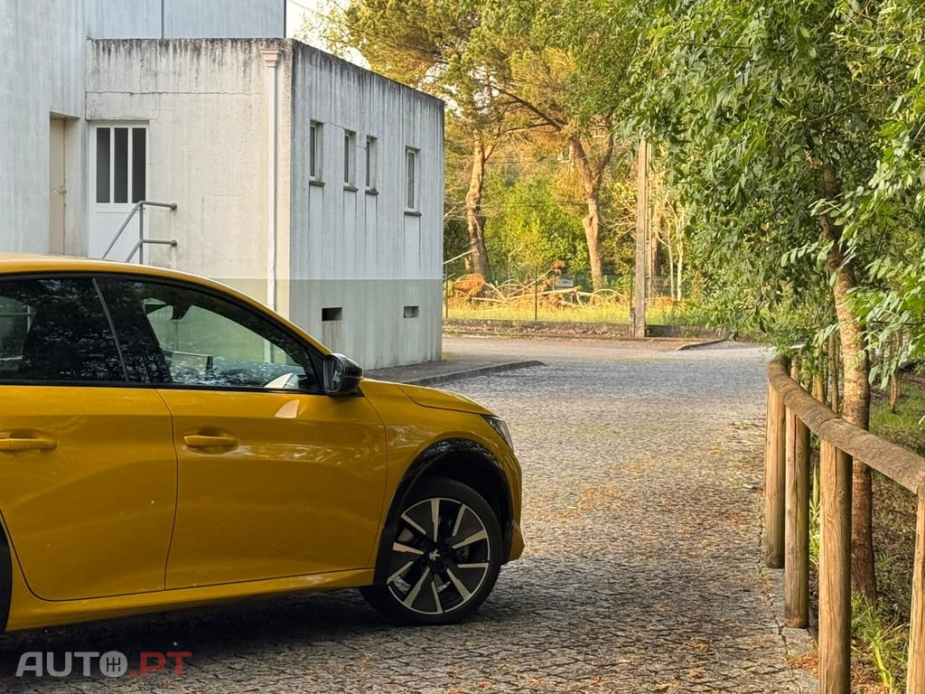 Peugeot E-208 50 kWh GT Line