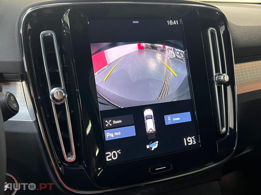 Volvo XC40 1.5 T4 211 Core PG HYBRID