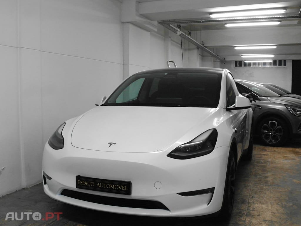 Tesla Model Y Long Range Tração Integral