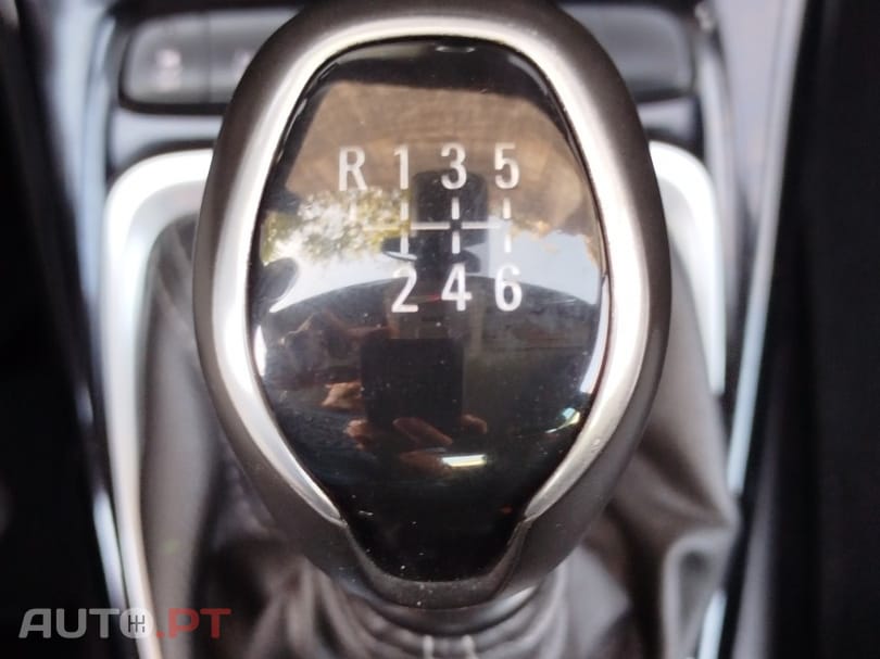 Opel Crossland 1.2 T Business Edition