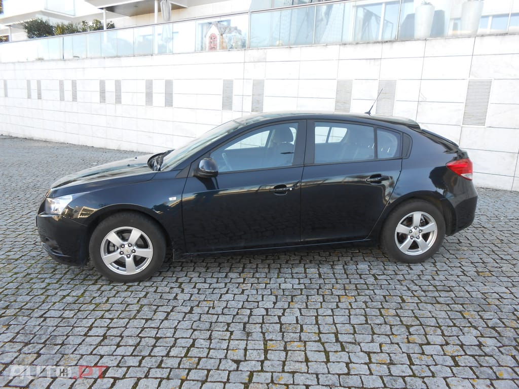 Chevrolet Cruze 1.6 I LT