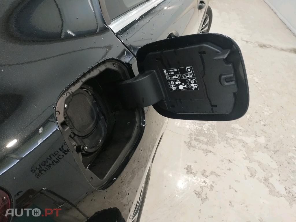 Mercedes-Benz A 250 e Style Plus