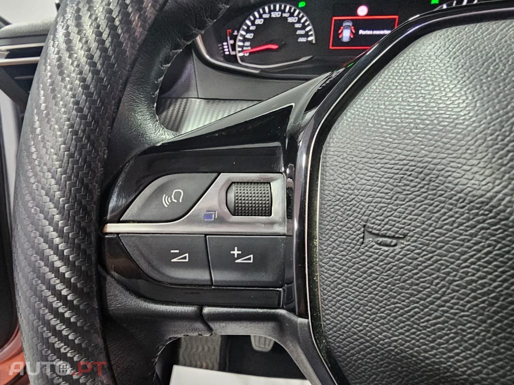 Peugeot 2008 1.2 PureTech Allure