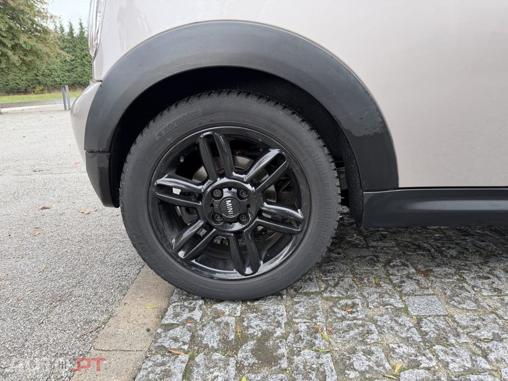 MINI Cooper Cooper D