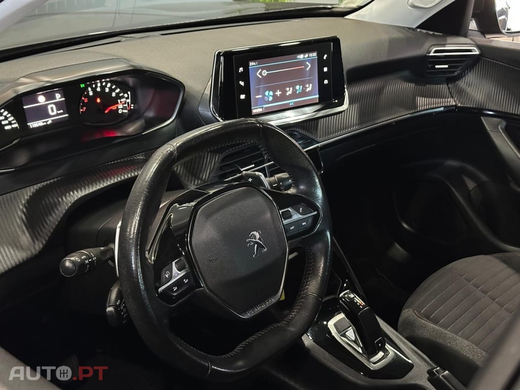 Peugeot 2008 1.2 PureTech Allure Pack EAT8