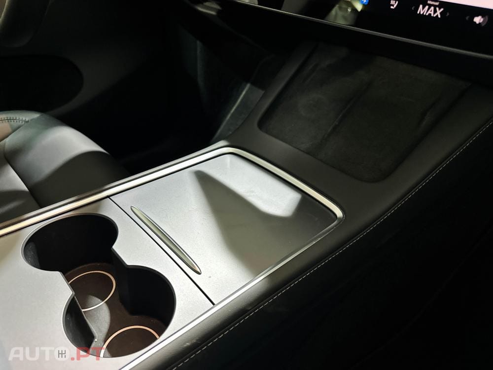 Tesla Model Y Performance Dual Motor AWD
