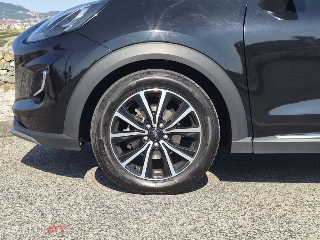 Ford Puma 1.0 EcoBoost MHEV Titanium