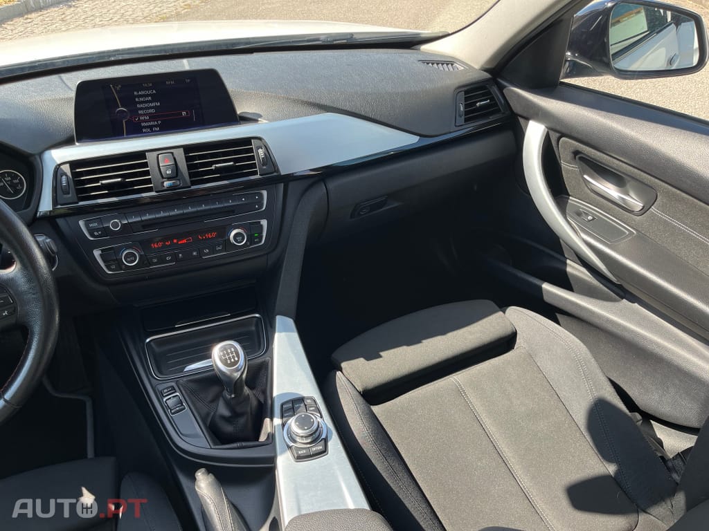 BMW 318 d Touring Sport Line
